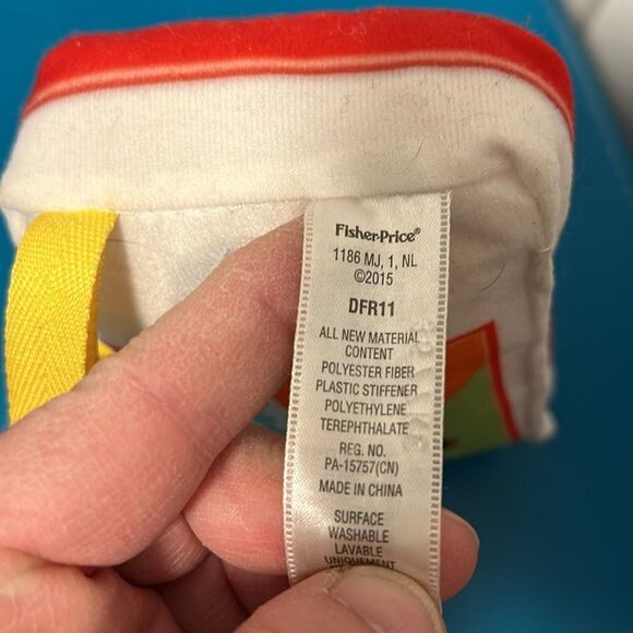 Fisher-Price Super Soft Crinkle Baby Pretend Camera Toy W/ Mirror Lens 2015 EUC - Picture 3 of 3